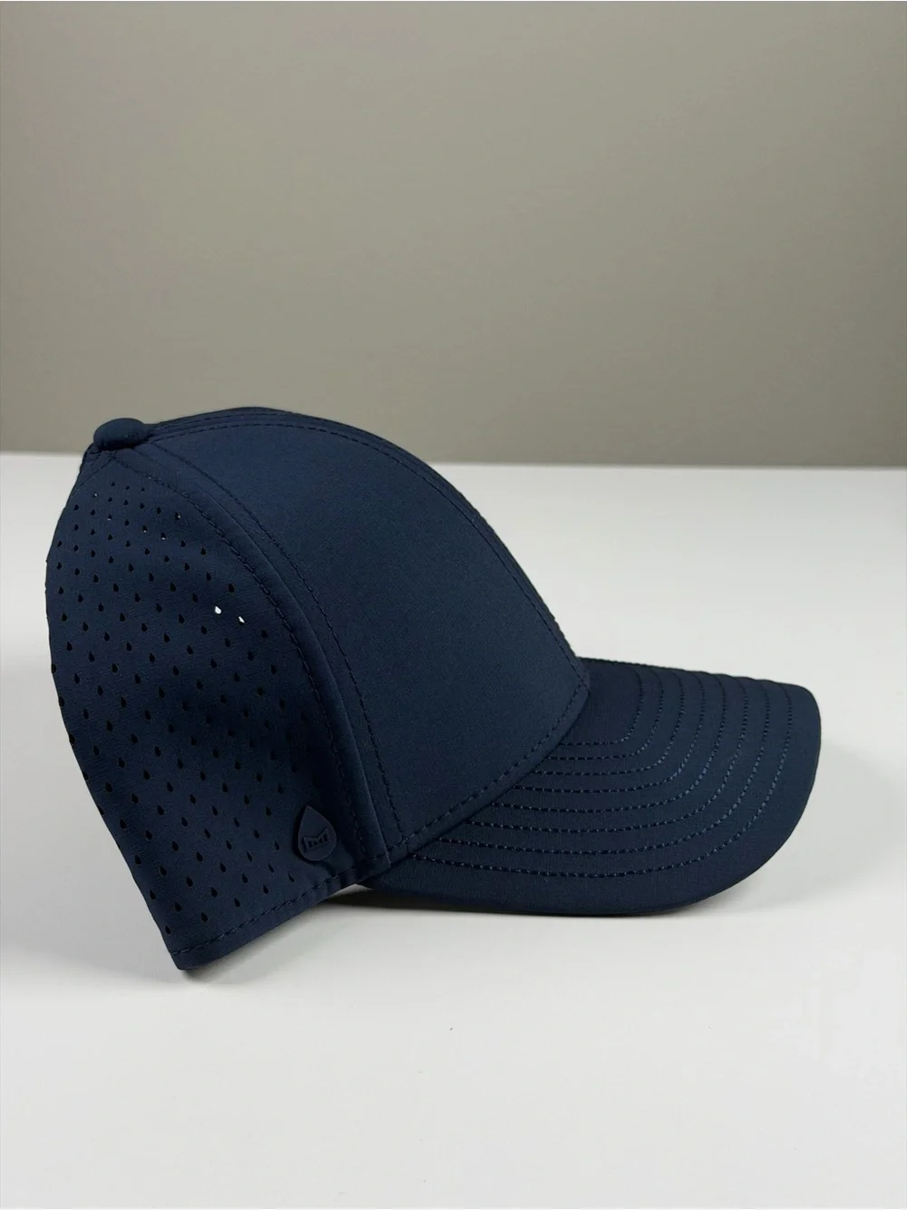 Melin A-Game Icon Hydro Performance Snapback Hat in Navy, Classic